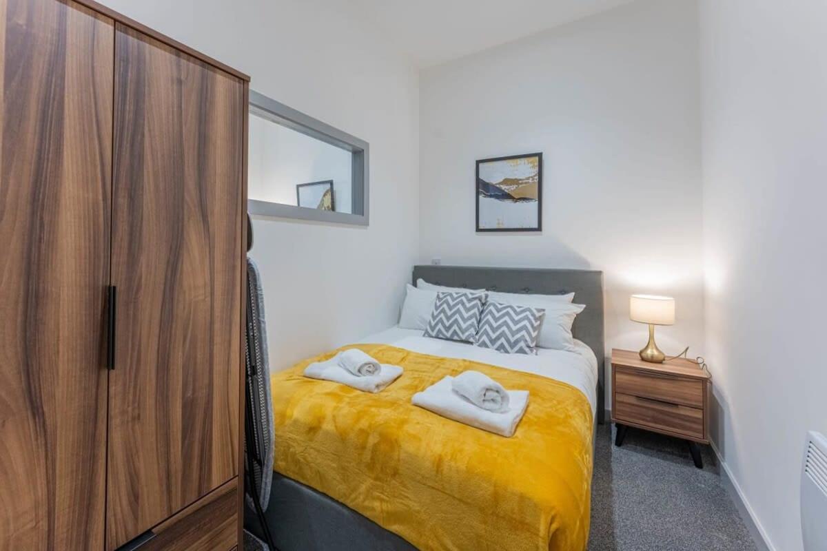 Modern 1 Bedroom Apartment In Dudley Brierley Hill Ngoại thất bức ảnh