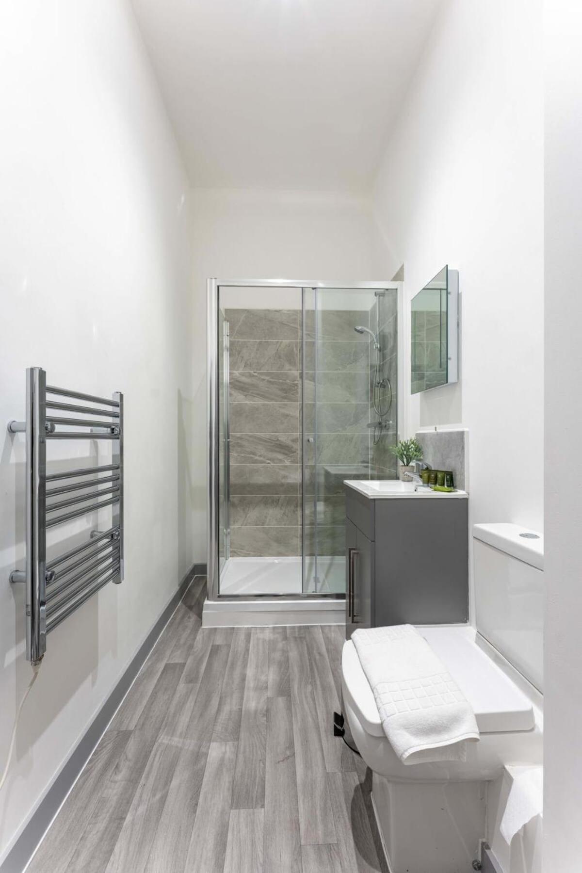 Modern 1 Bedroom Apartment In Dudley Brierley Hill Ngoại thất bức ảnh